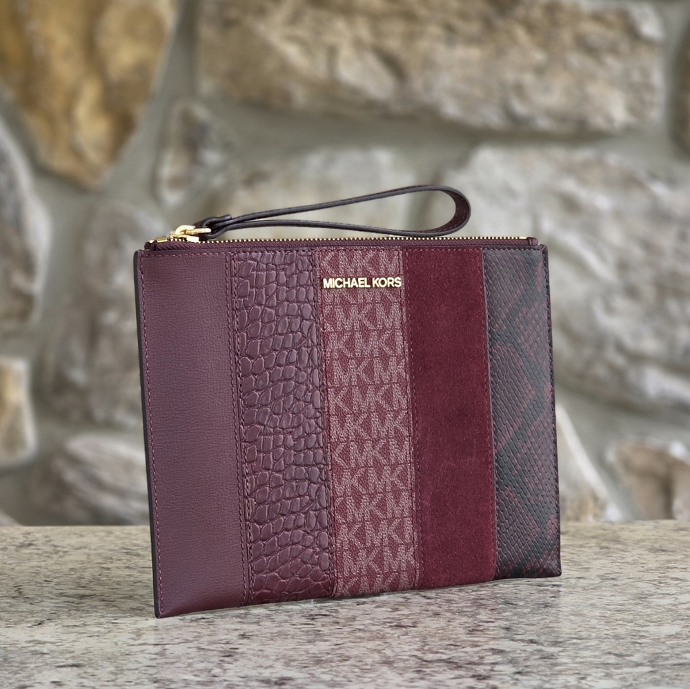 Michael Kors Jet Set Extra Large Clutch Wristlet